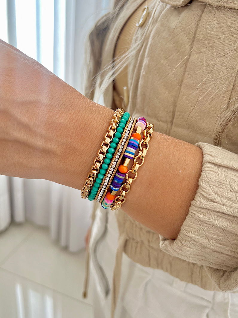 Pulseira Imã Lucy de Strass e Fimos Dourados