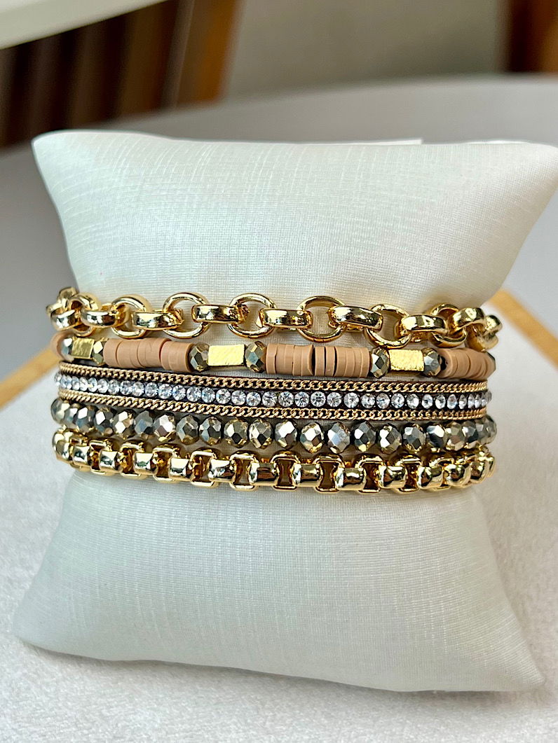 Pulseira Imã Lucy de Strass e Fimos Dourados