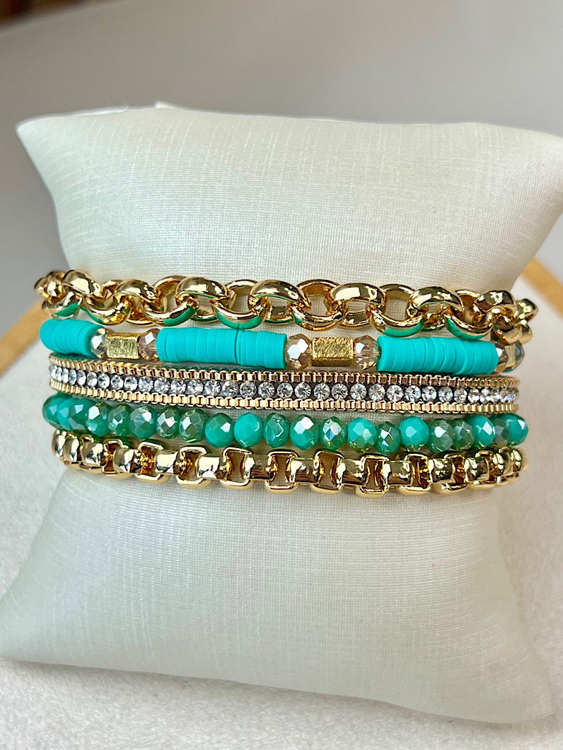 Pulseira Imã Lucy de Strass e Fimos Dourados