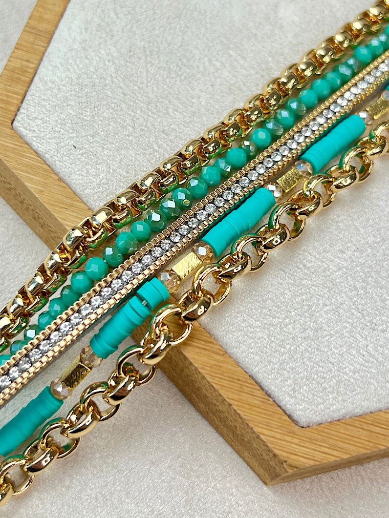 Pulseira Imã Lucy de Strass e Fimos Dourados