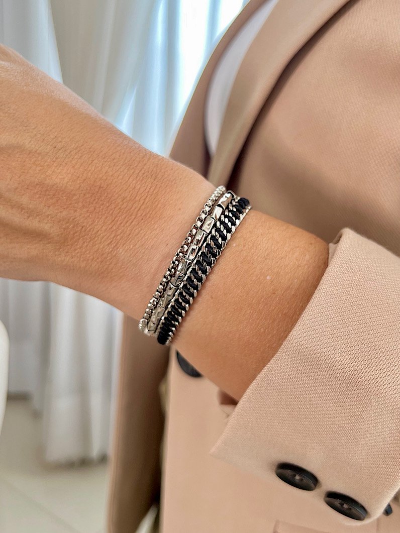 Pulseira Imã Luiza Correntes e Fio de Seda Prata - Preto