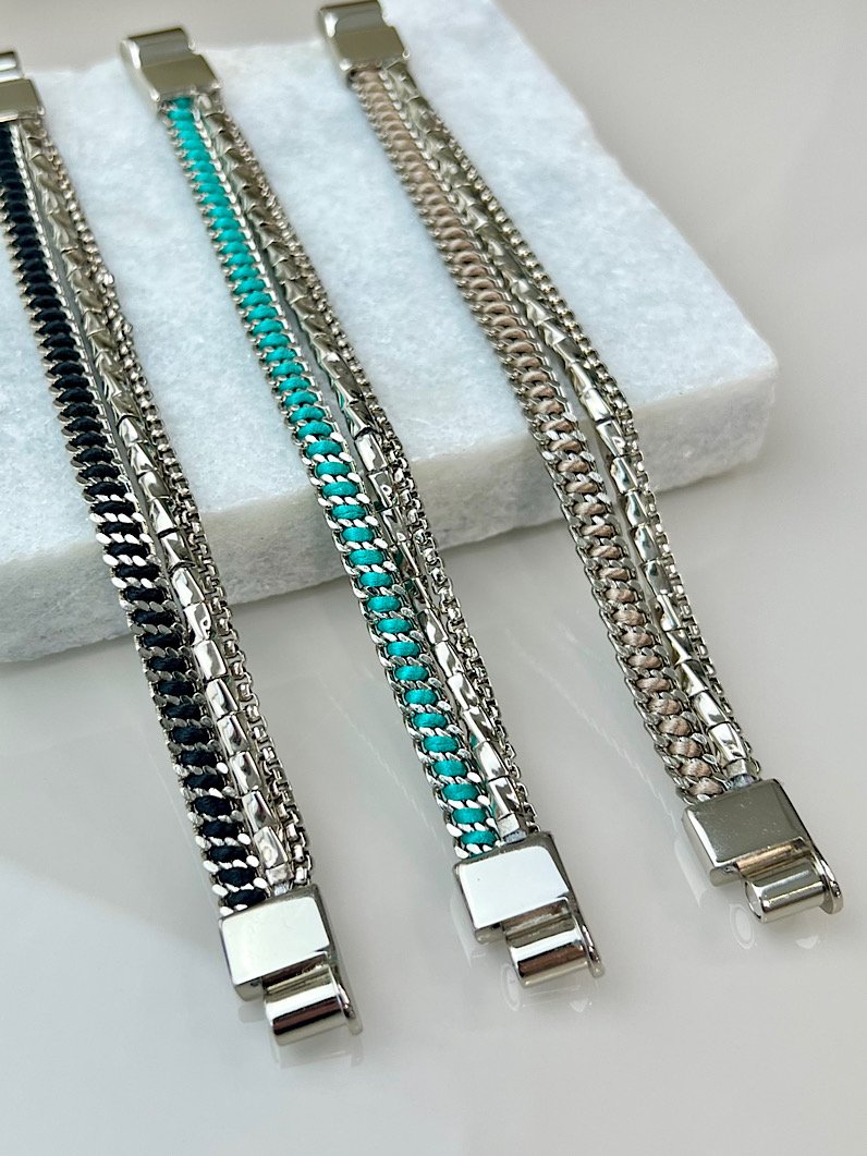 Pulseira Imã Luiza Correntes e Fio de Seda Prata