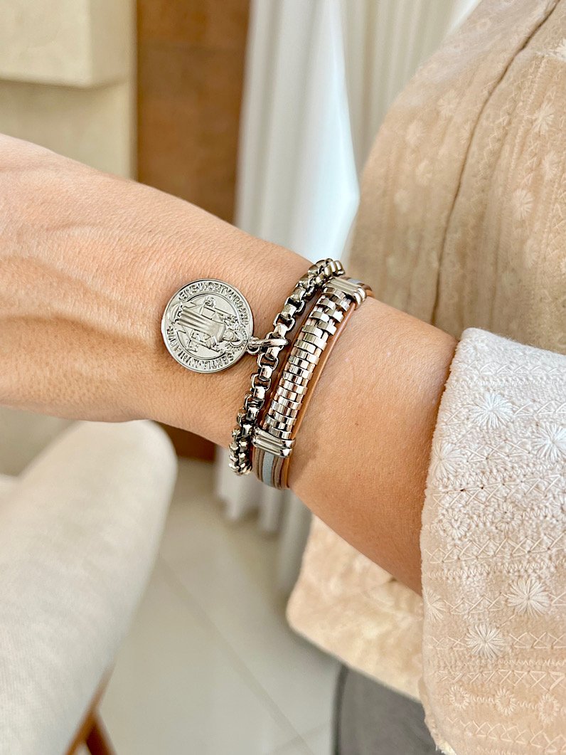Pulseira Imã Olga Pingente São Bento