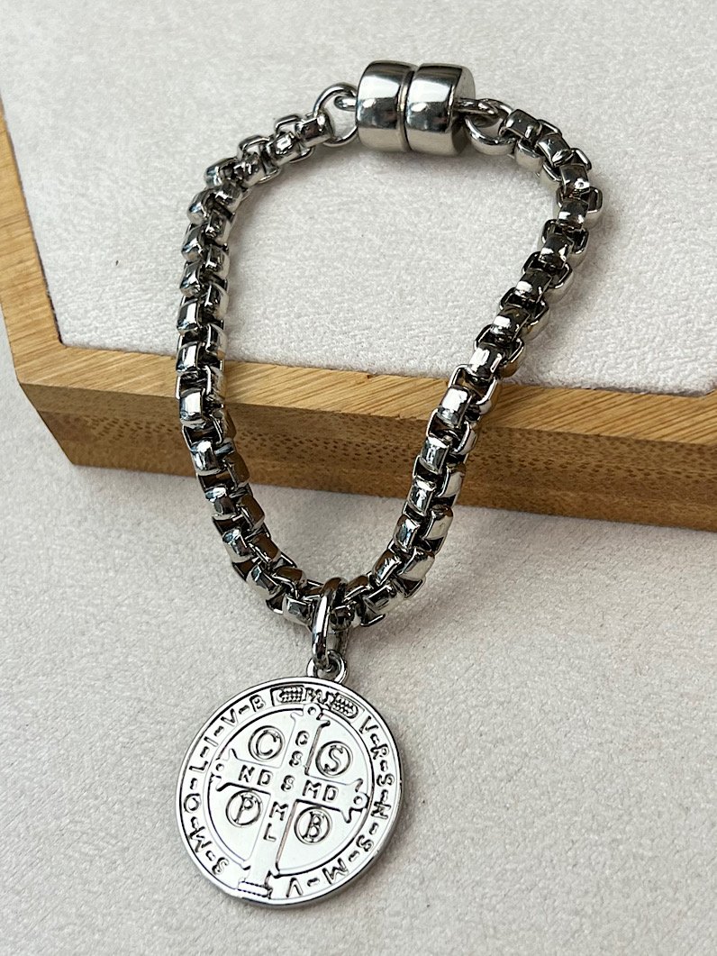 Pulseira Imã Olga Pingente São Bento