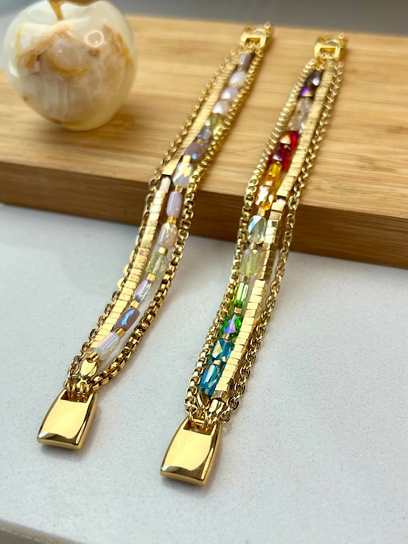 Pulseira Imã Talita de Canutilhos e Cristais Dourados