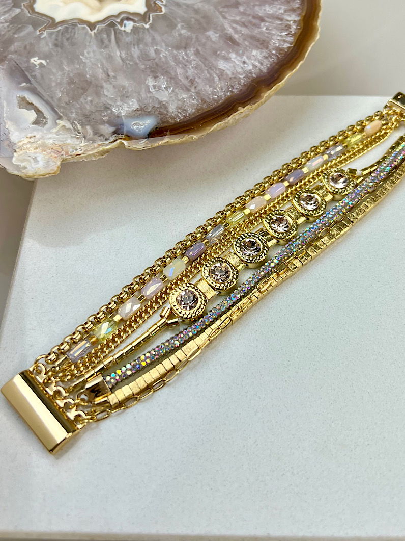 Pulseira Imã Talita Strass e Cristais Dourados