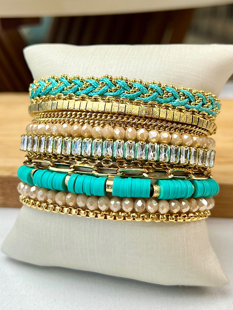 Pulseira Imã Valentina de Zircônias Douradas