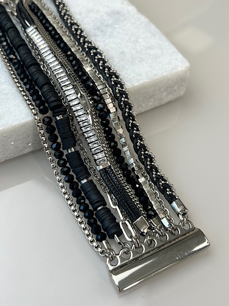 Pulseira Imã Valentina de Zircônias Prata