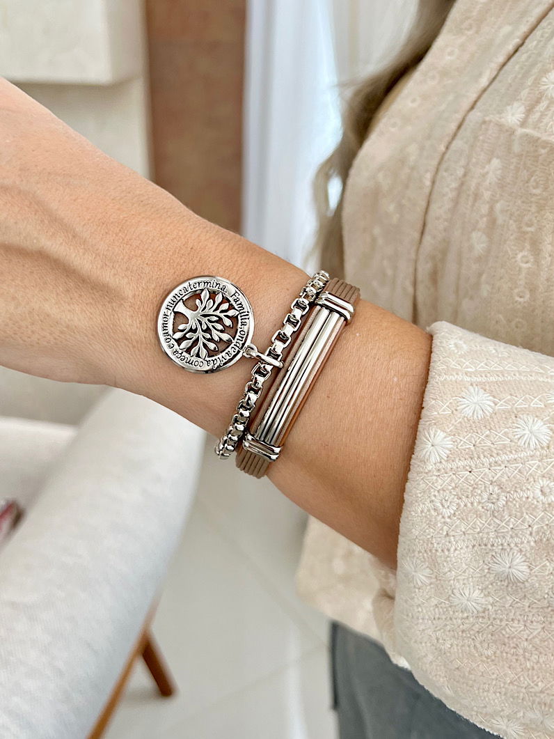 Pulseira Imã Valéria Tubo Detalhes Prata