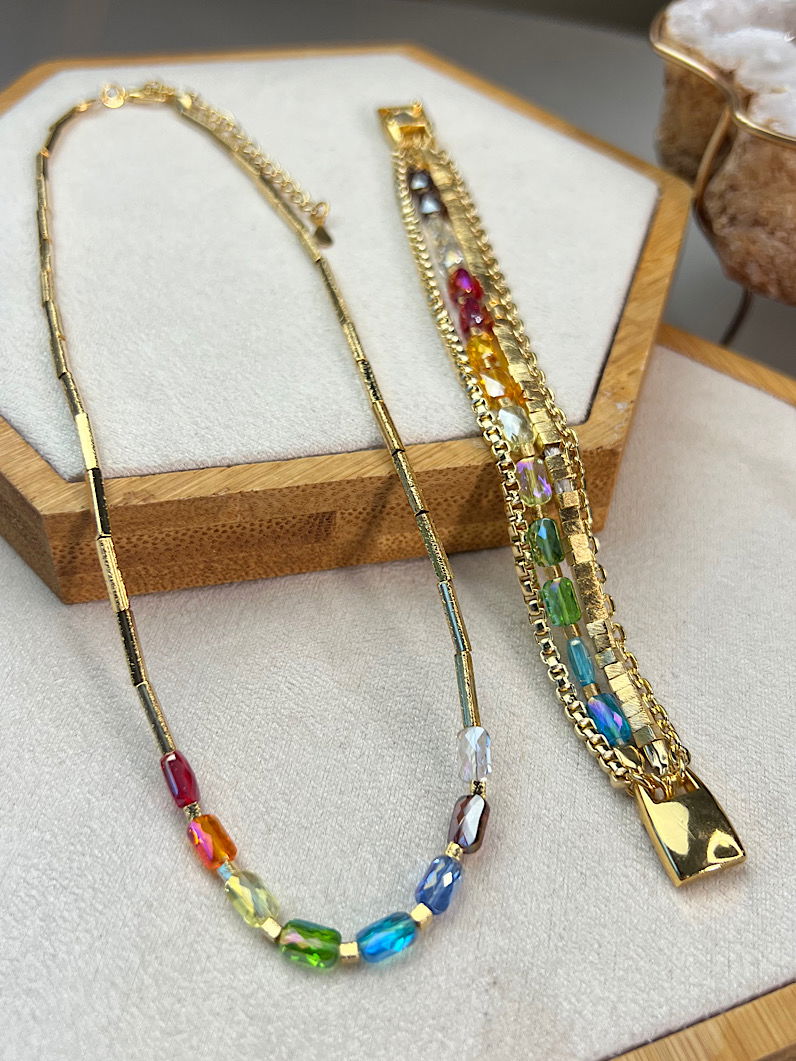 Pulseira Imã Talita de Canutilhos e Cristais Dourados