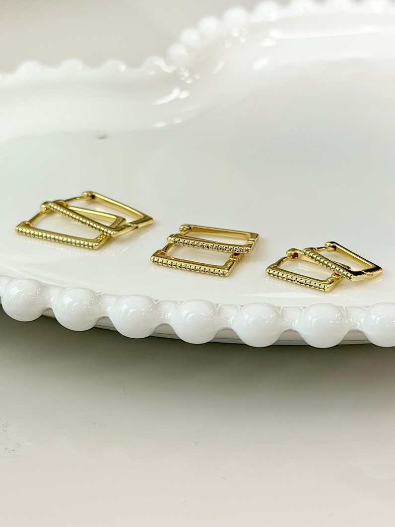 Trio de Brincos Retângulo Cravejado Dourado
