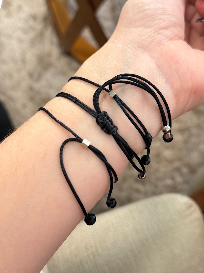 Trio de Pulseiras Ajustável Amuleto Zircônia 7 nós Preto