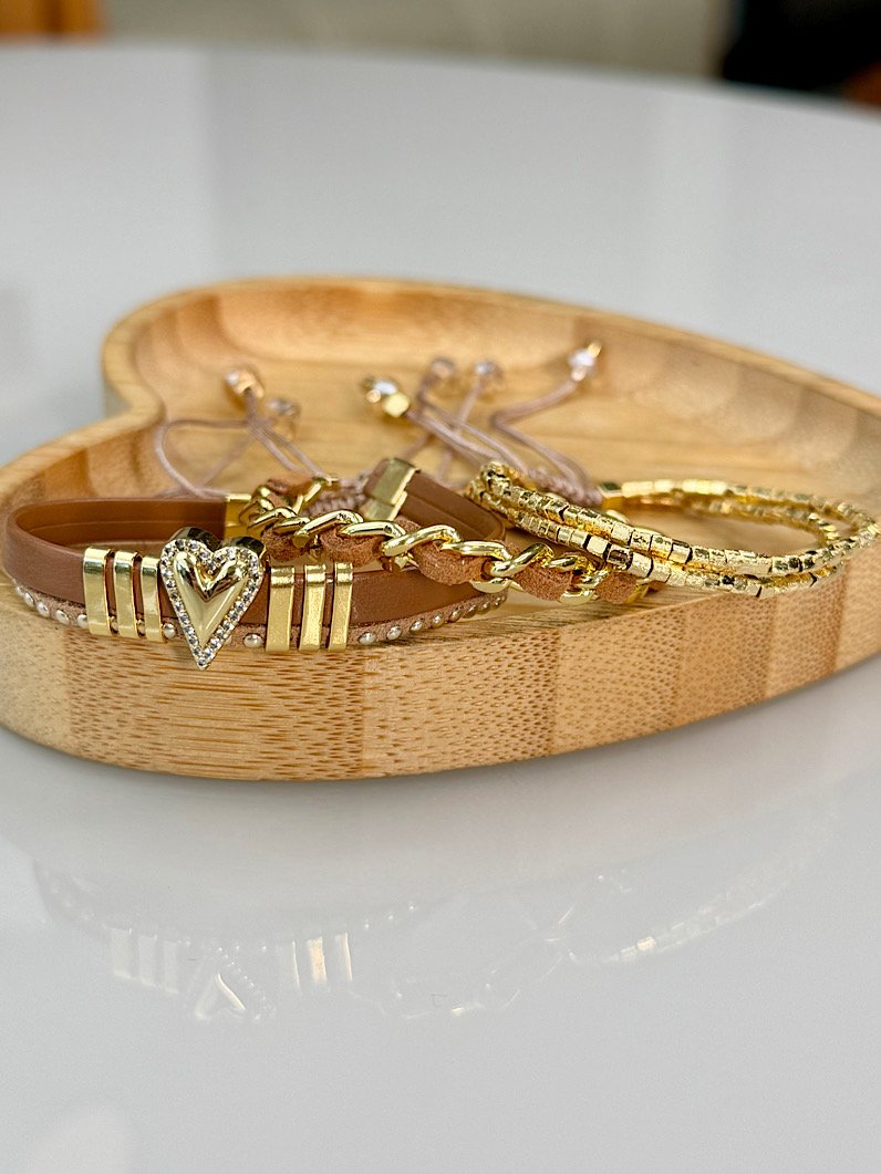 Trio de Pulseiras Ajustável Couro de Coração