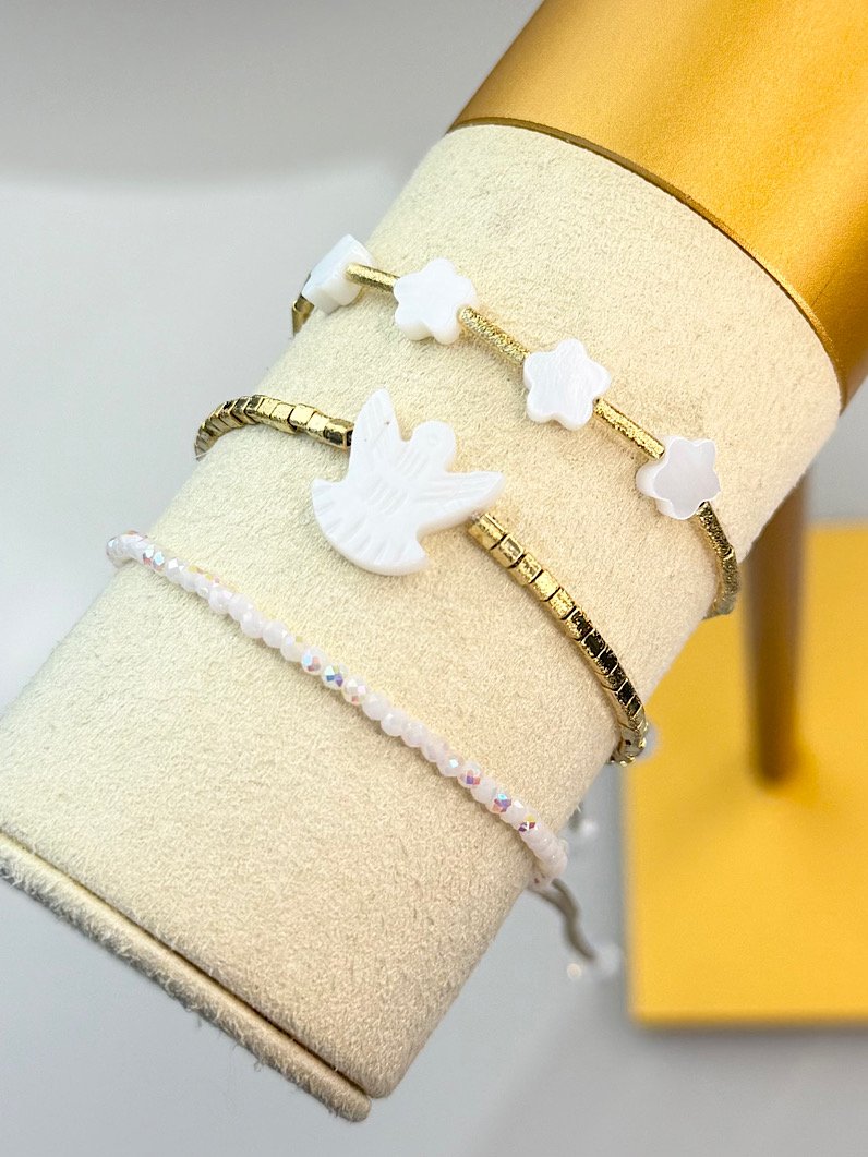 Trio de Pulseiras Ajustável Espirito Santo Madre Pérola